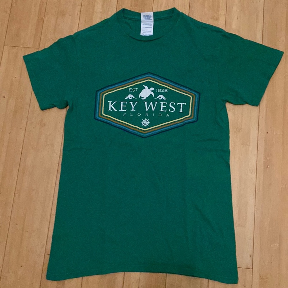 5/$25 Key West, Florida t-shirt, size adult small